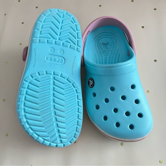 Light blue and pink crocband crocs - Picture 4 of 5